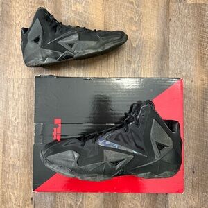 Nike LeBron 11 XI Blackout Anthracite Black